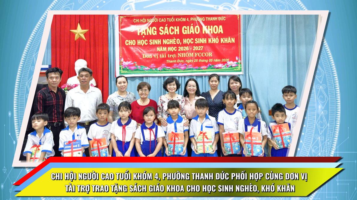 Chi hội Người cao tuổi khóm 4, phường Thanh Đức phối hợp cùng đơn vị tài trợ trao tặng Sách Giáo Khoa cho học sinh nghèo, khó khăn